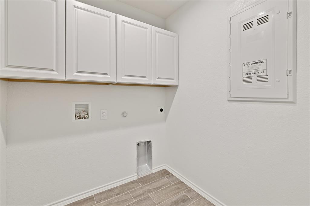 1829 Agarito Drive Property Photo 24