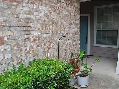 7108 Wolfemont Lane Property Photo 2