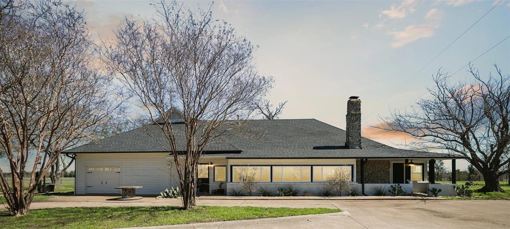 5271 Honeysuckle Road Property Photo