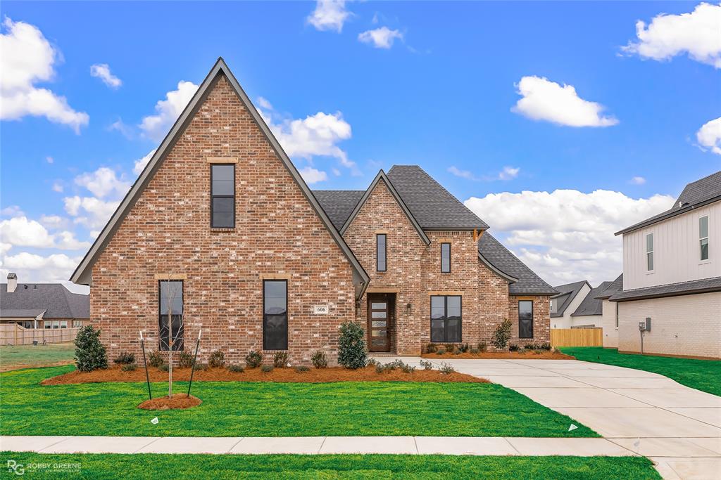 606 Danube Circle Property Photo