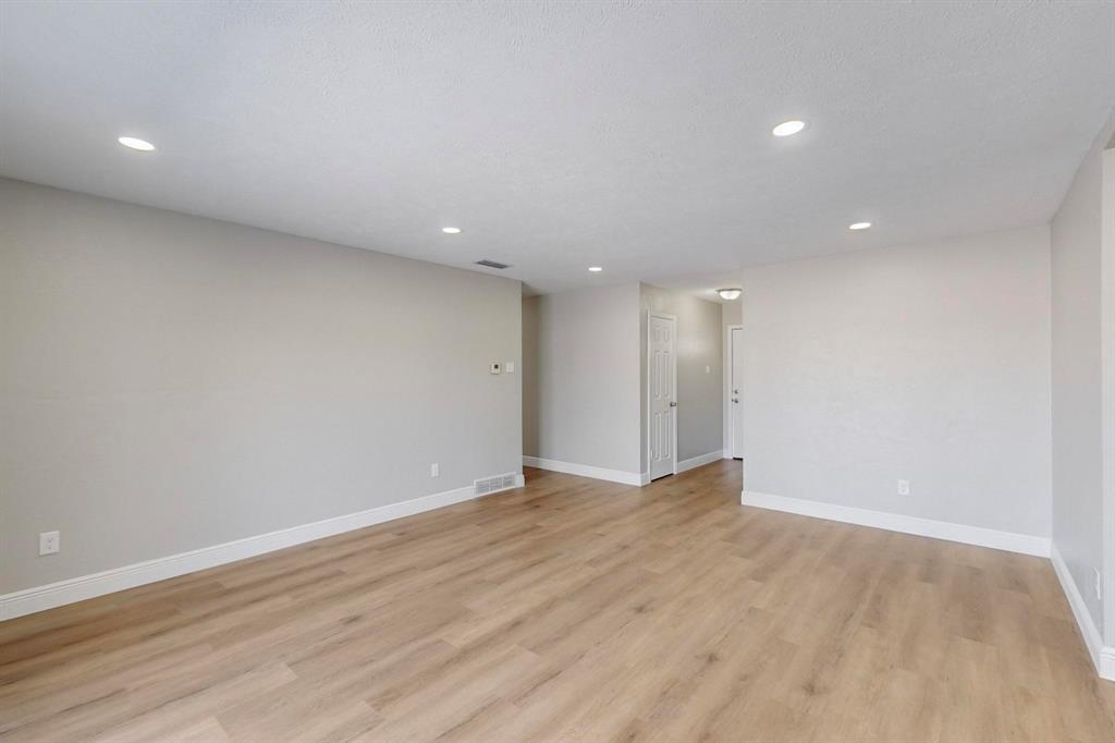 701 Price Drive Property Photo 8