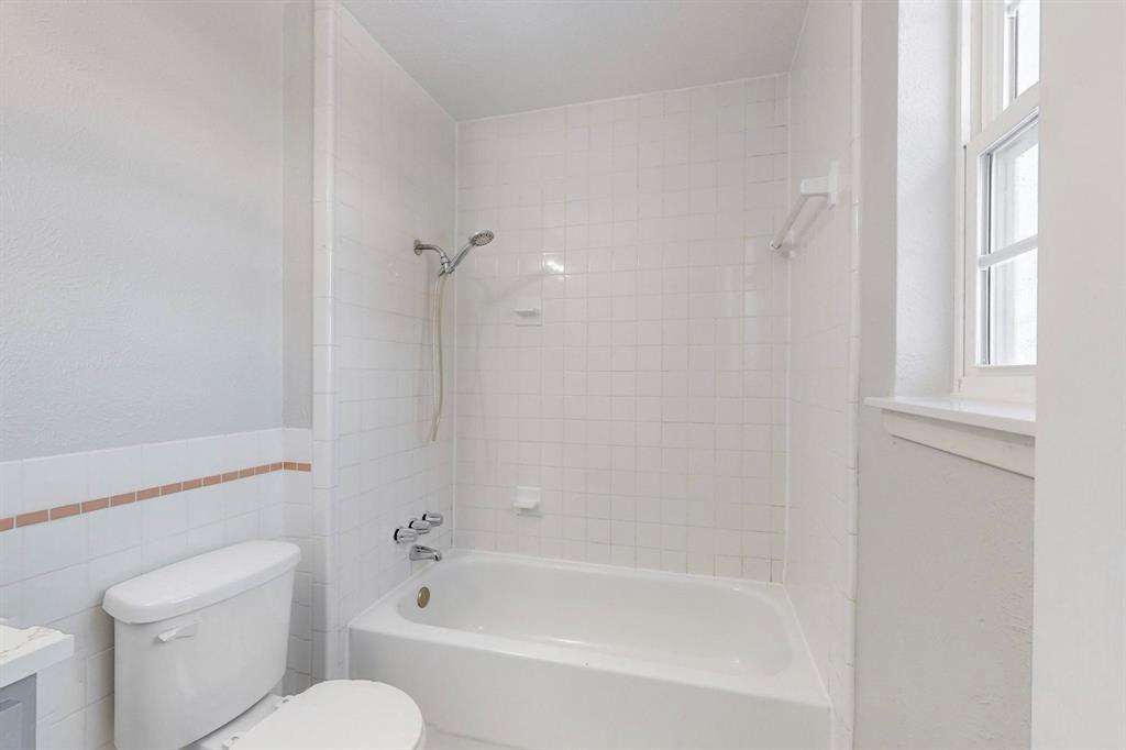 701 Price Drive Property Photo 28