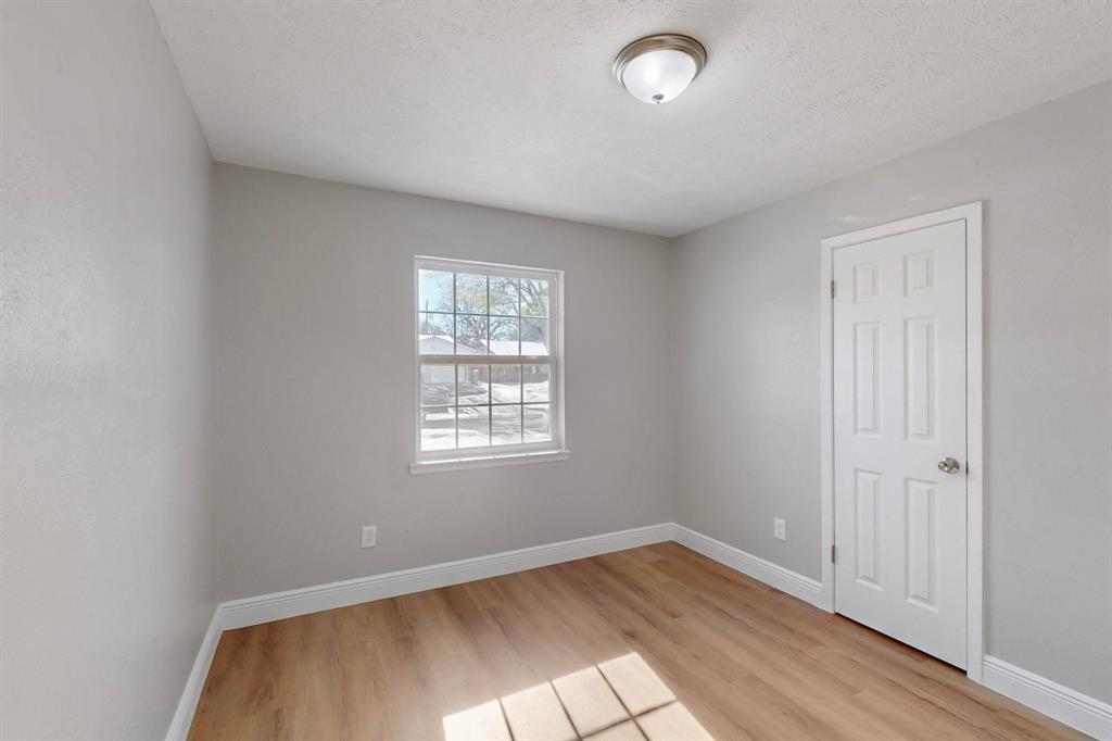 701 Price Drive Property Photo 34