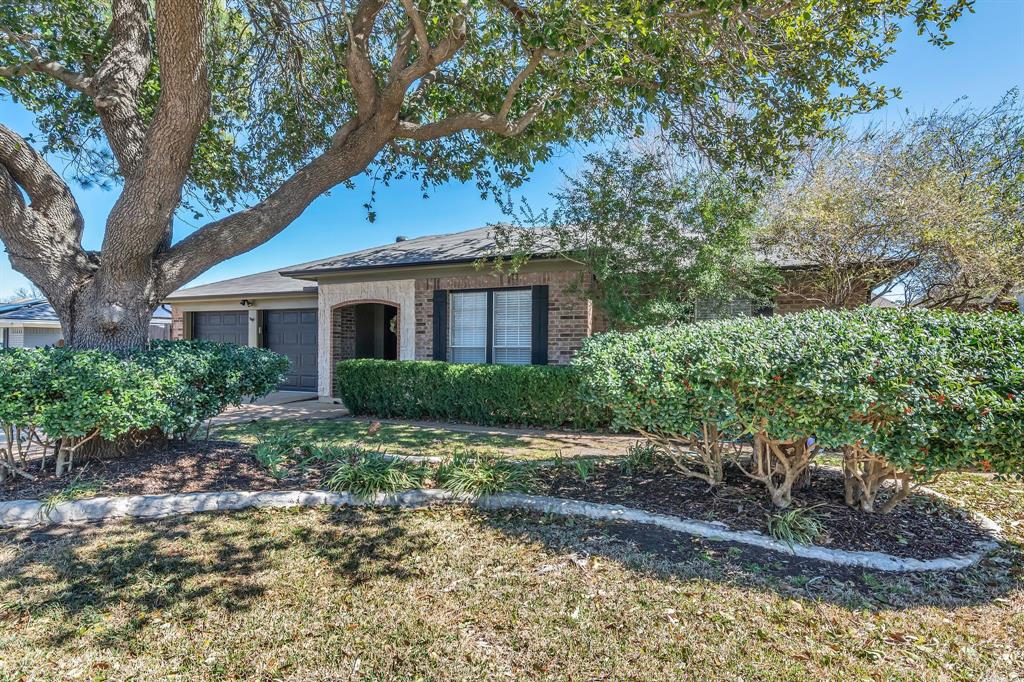 7416 Forrest Lane Property Photo