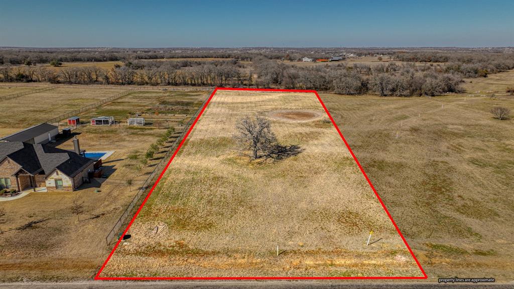 1140 Paradise Parkway Property Photo