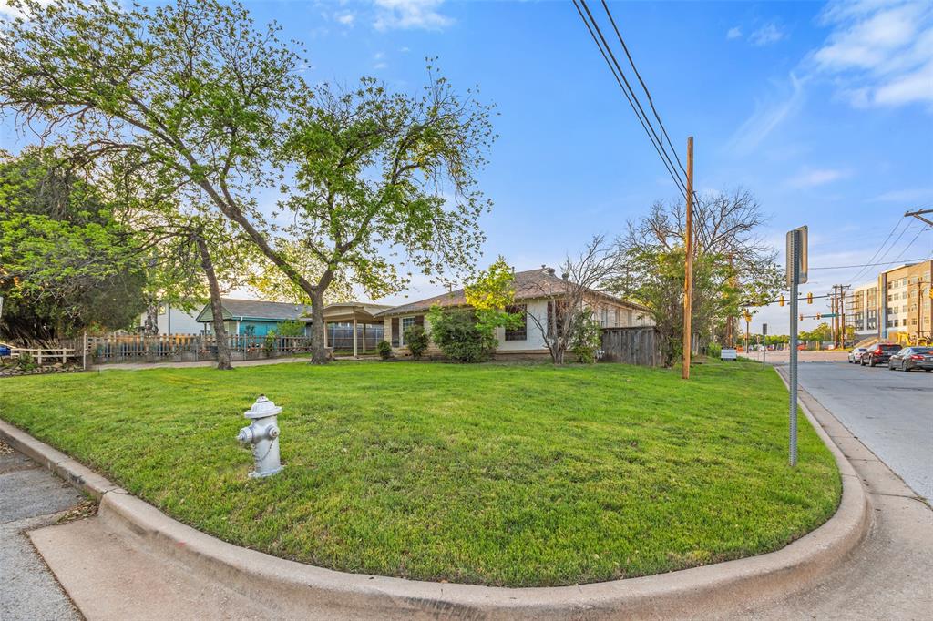 2200 W Rosedale Street Property Photo
