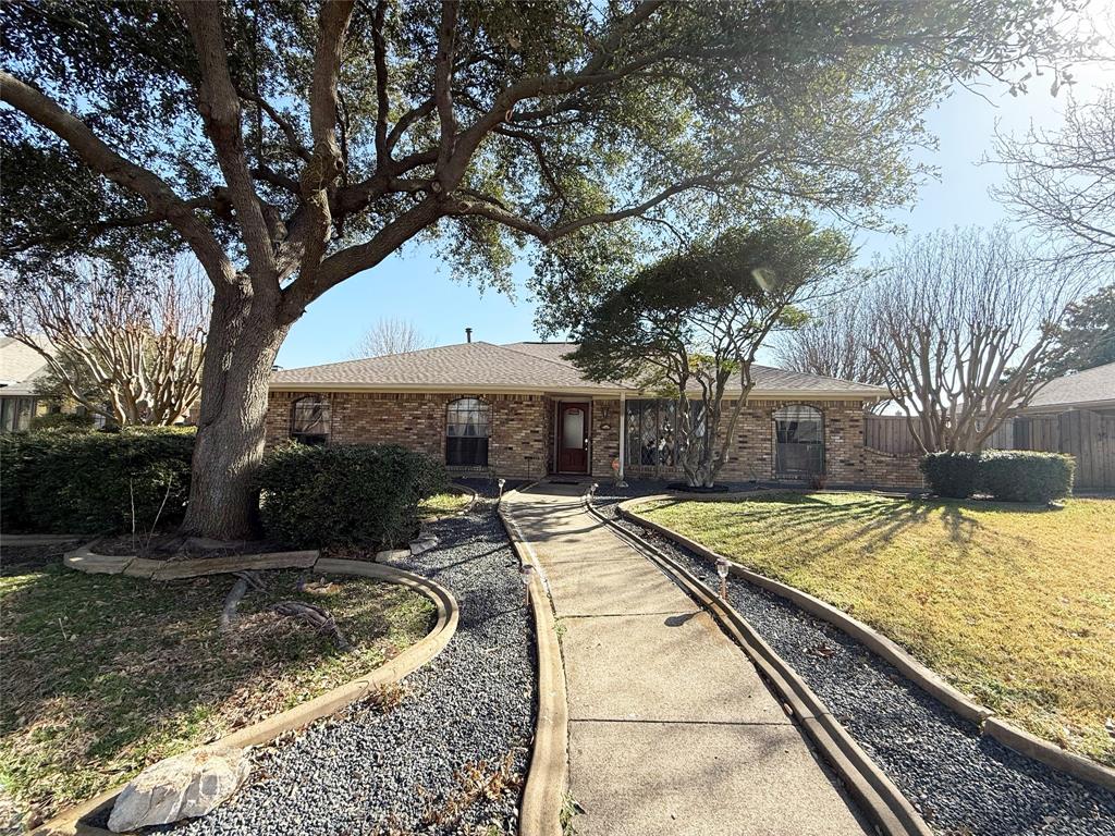 2004 Cherbourg Drive Property Photo