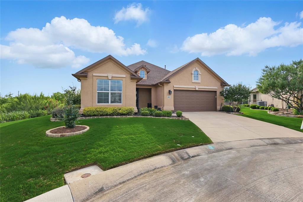 10112 Parkcrest Court Property Photo 2