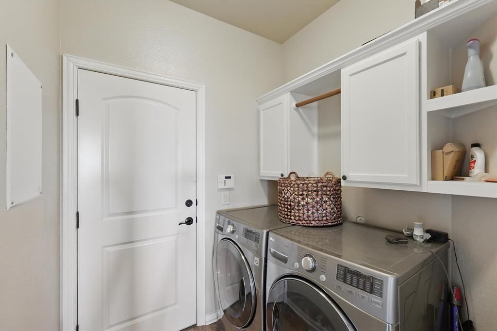 10112 Parkcrest Court Property Photo 23