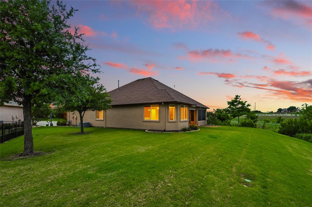 10112 Parkcrest Court Property Photo 37