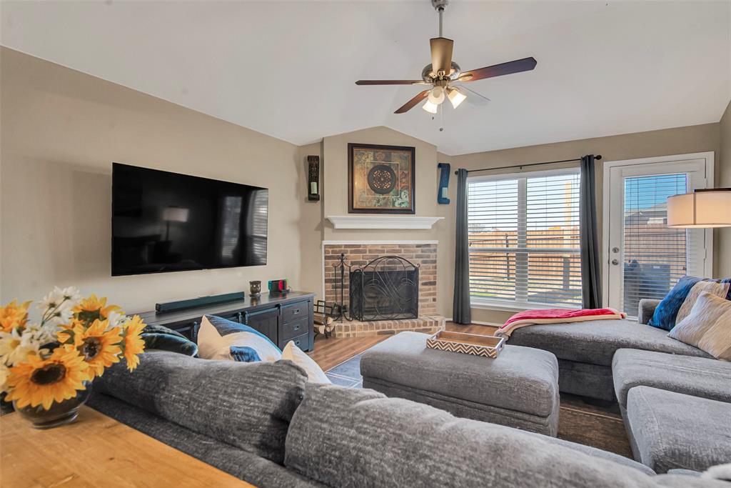 1108 Courtney Drive Property Photo 2