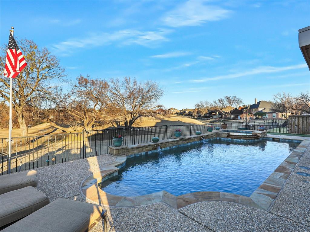 2813 Royal Troon Drive Property Photo 1