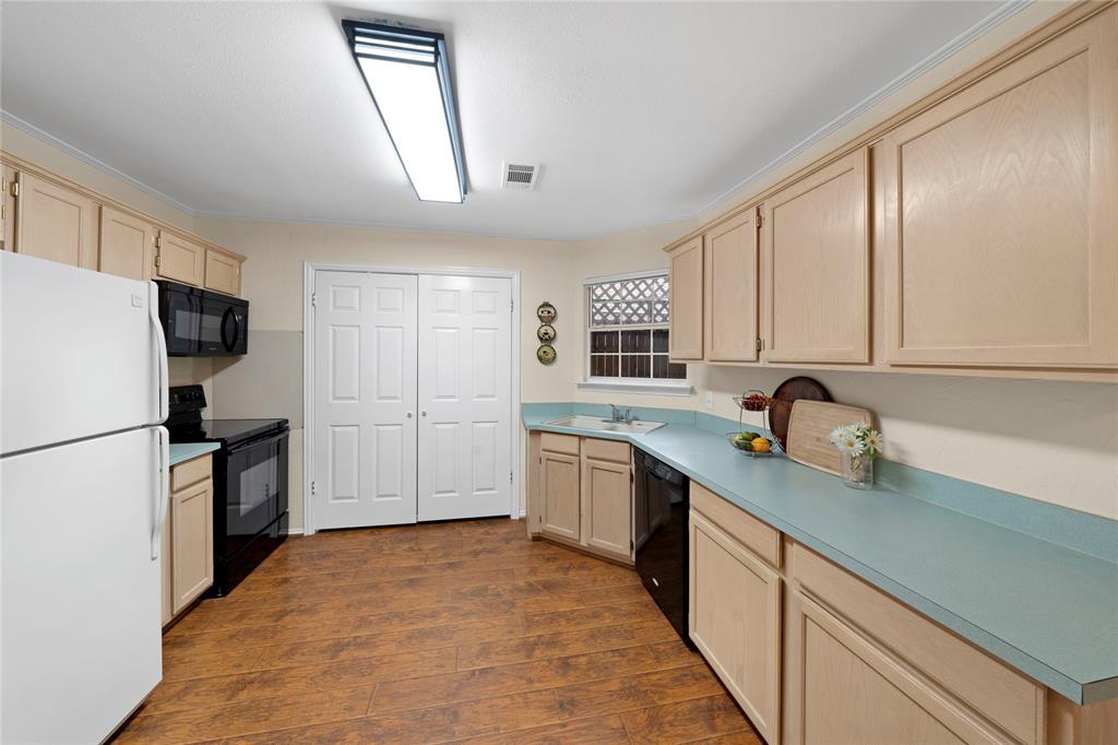 7892 Abbey Road Property Photo 10