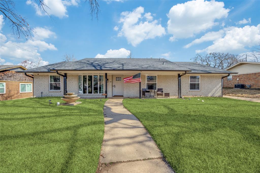 1413 Lakewood Drive Property Photo