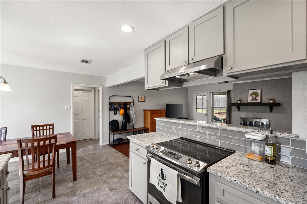 8401 Springbrook Court Property Photo