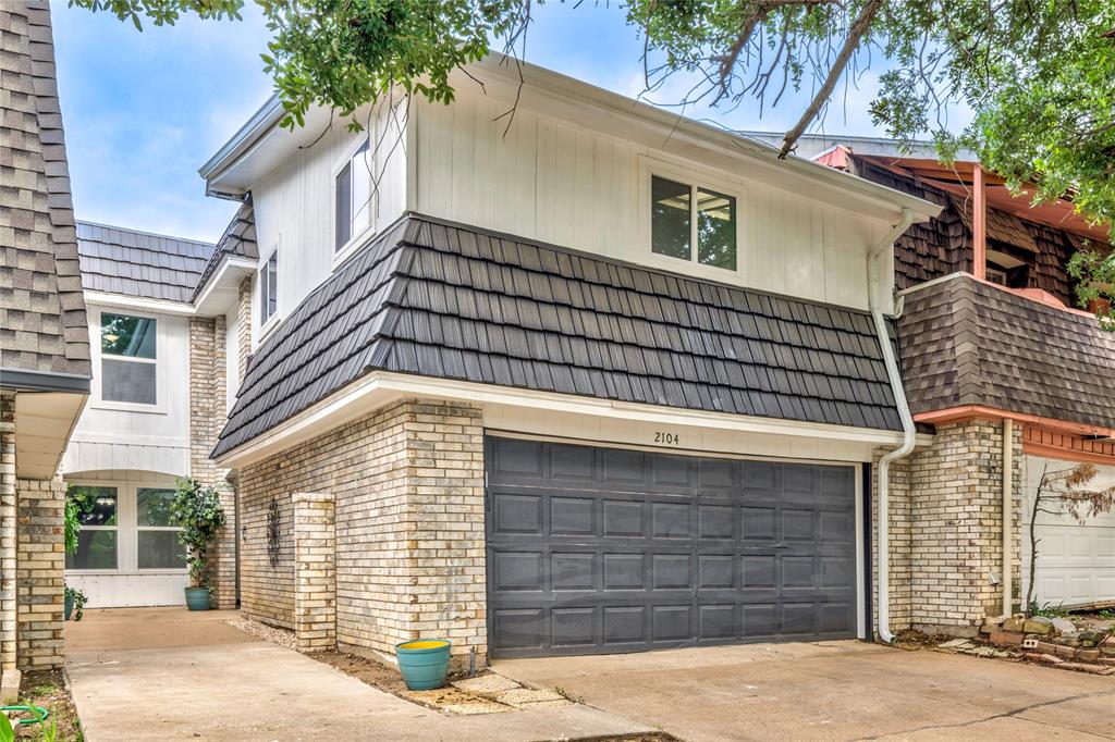 2104 Fleur De Lis Court Property Photo 1