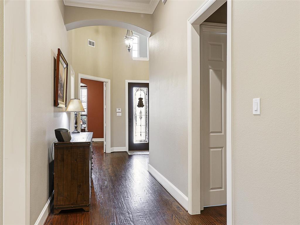 741 Butchart Drive Property Photo 10