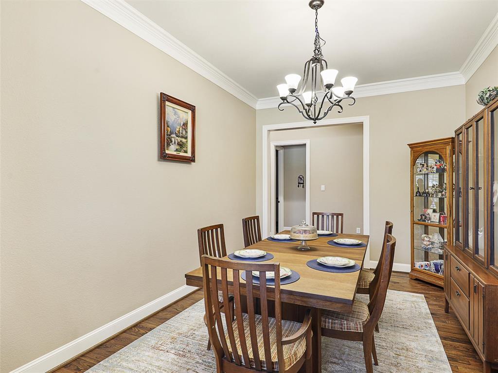 741 Butchart Drive Property Photo 11