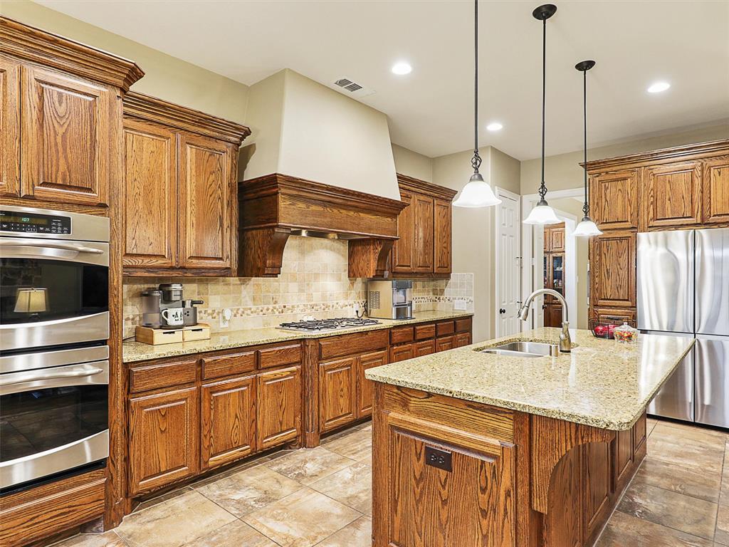 741 Butchart Drive Property Photo 14