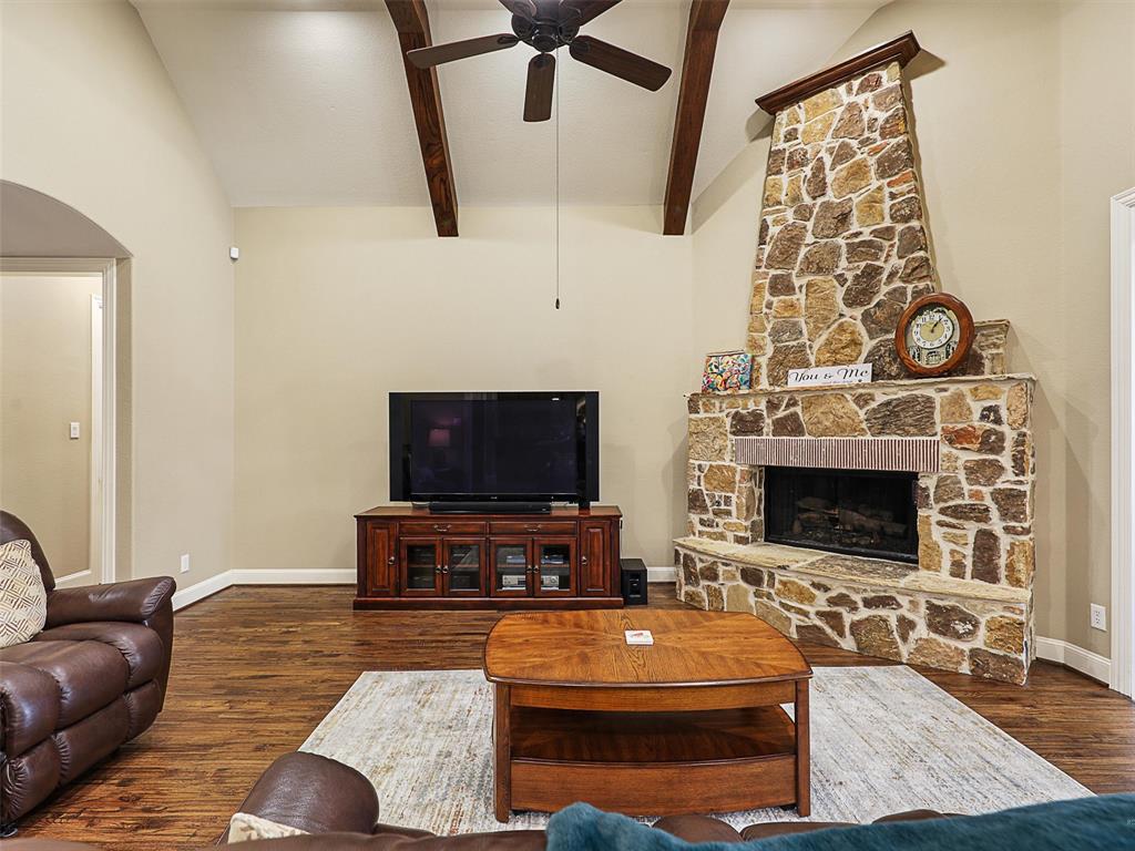 741 Butchart Drive Property Photo 19