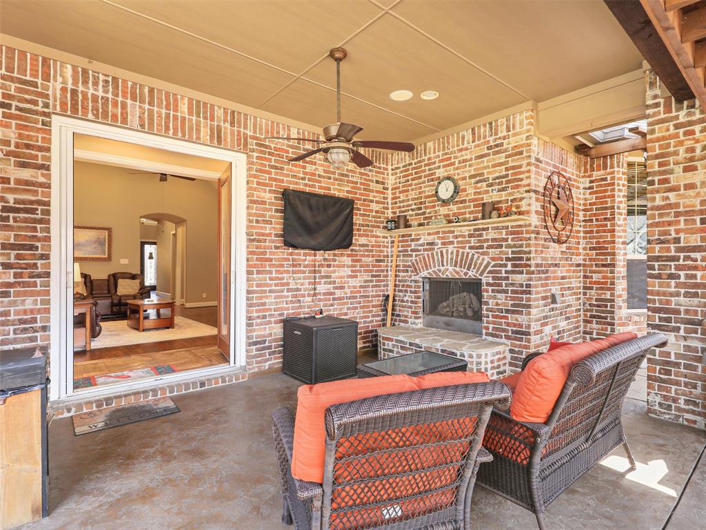741 Butchart Drive Property Photo 31
