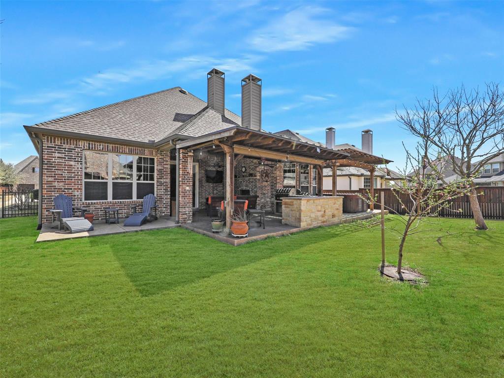 741 Butchart Drive Property Photo 34