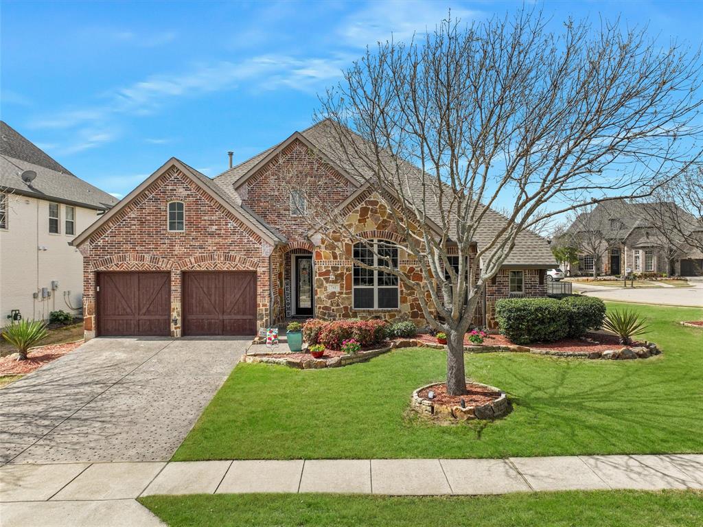 741 Butchart Drive Property Photo 38