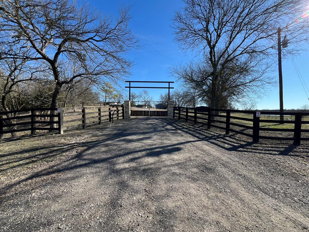 15674 Fm 981 Property Photo