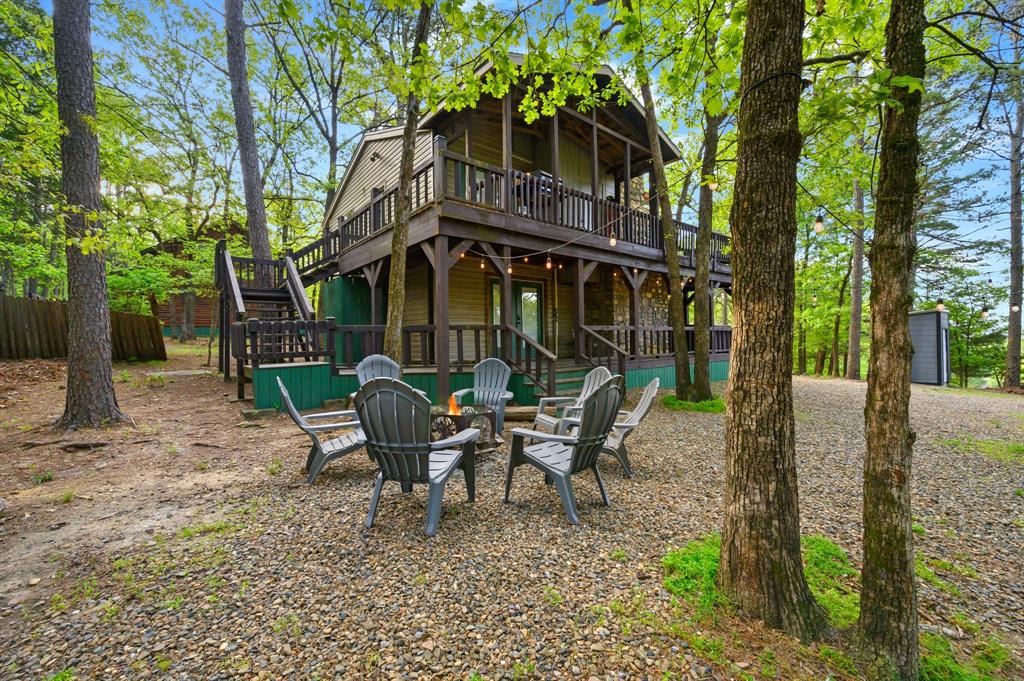 134 Split Shot Circle Property Photo 1