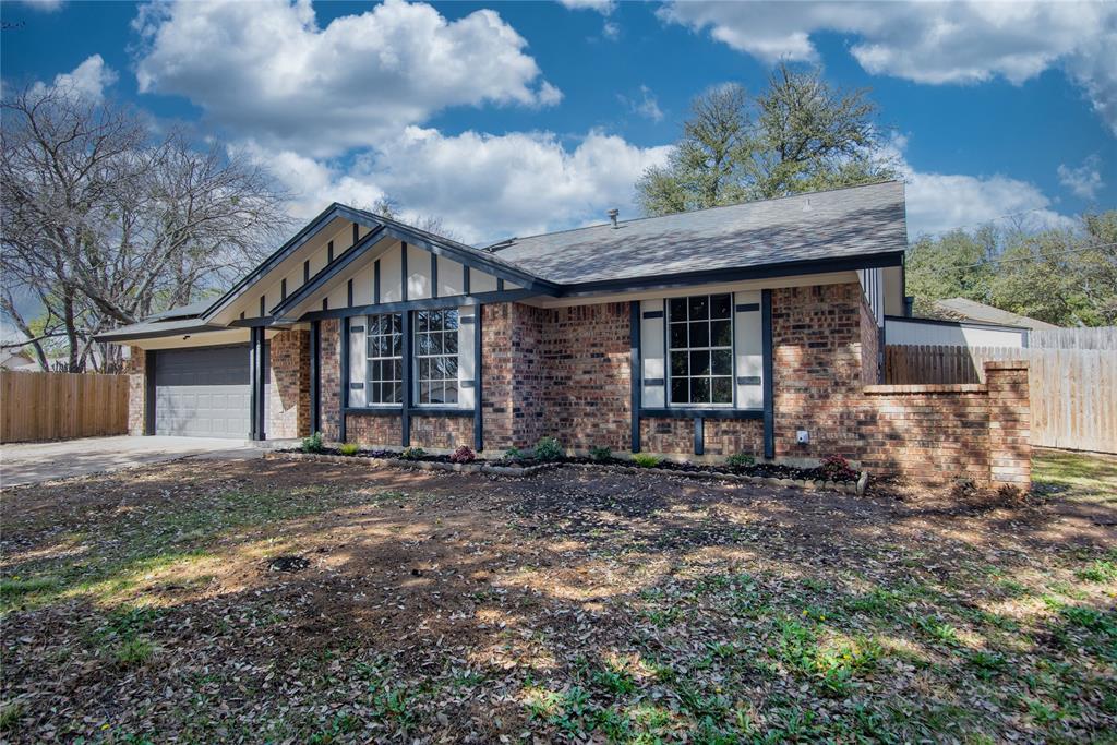 2707 Trail Oak Court Property Photo