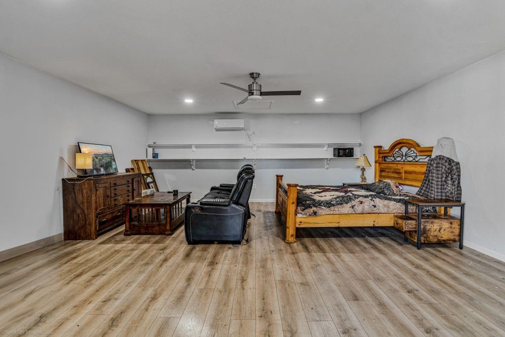 1646 Walnut Street Property Photo 22