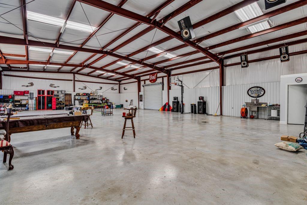 1646 Walnut Street Property Photo 24