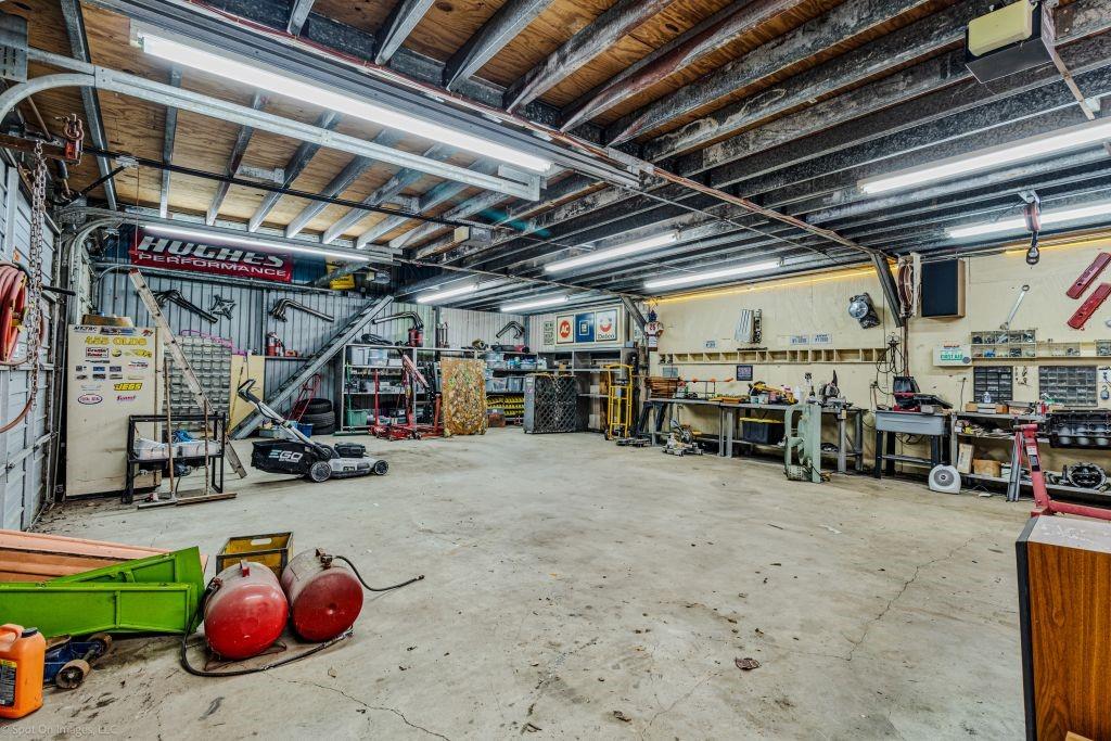 1646 Walnut Street Property Photo 32