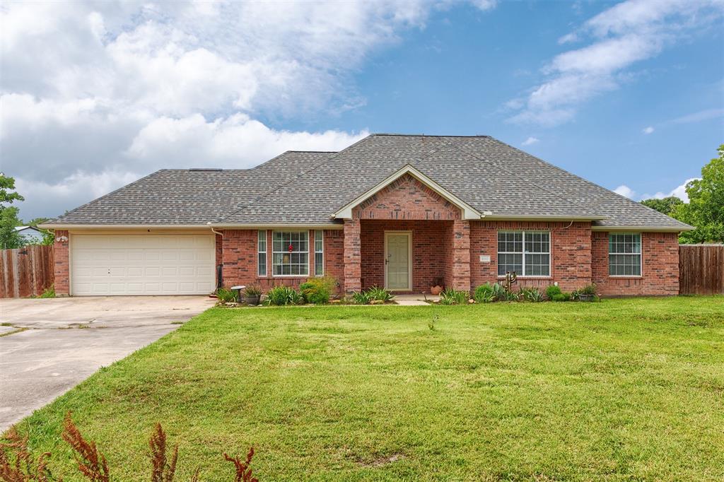 500 Meadow Drive Property Photo 1