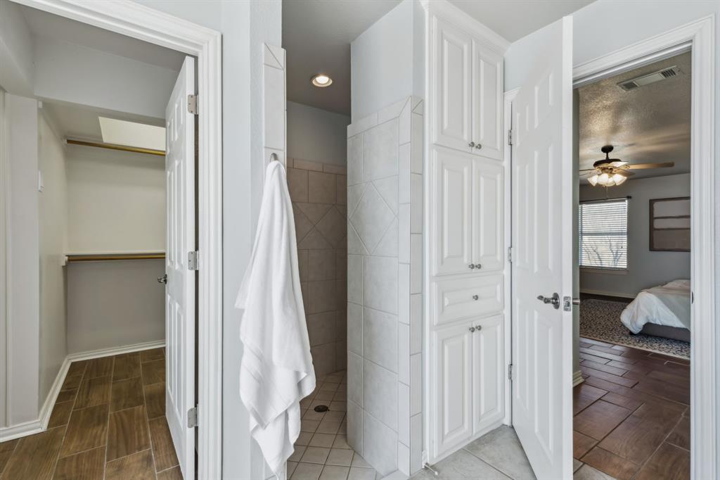 12240 Wellington Road Property Photo 11