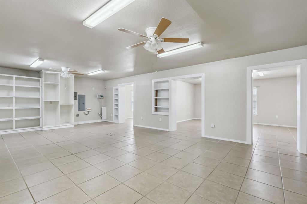 12240 Wellington Road Property Photo 22