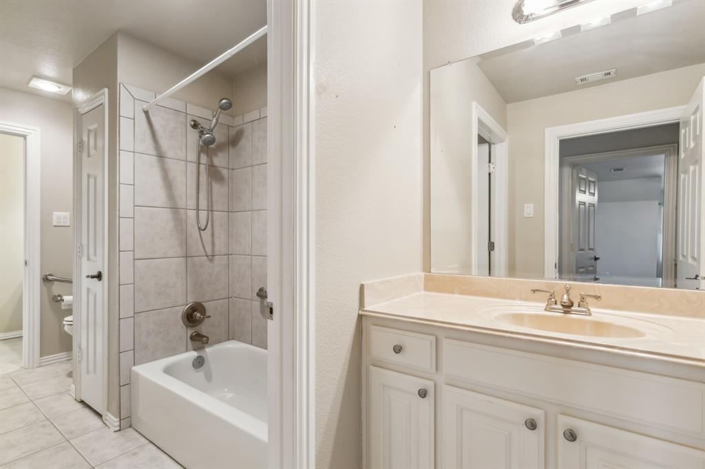 12240 Wellington Road Property Photo 29