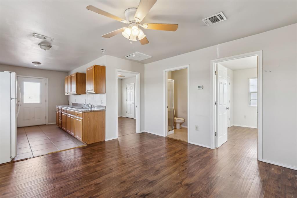 12240 Wellington Road Property Photo 32