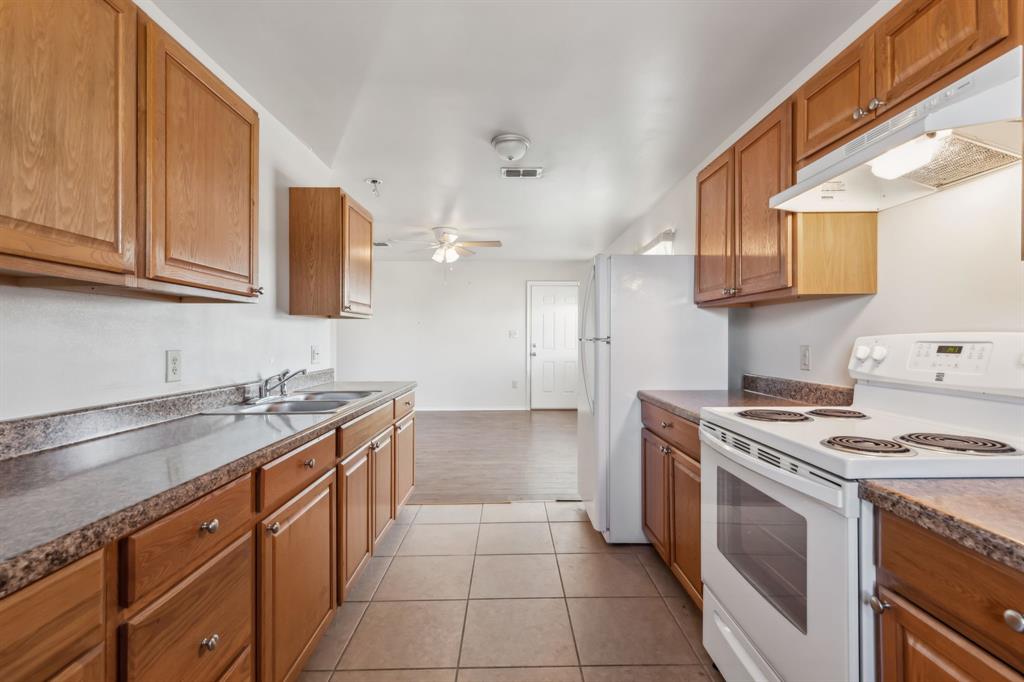 12240 Wellington Road Property Photo 33