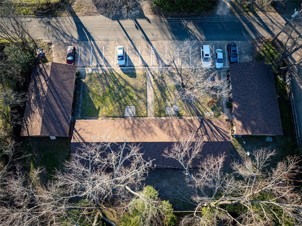 1006 Plum Street Property Photo 6