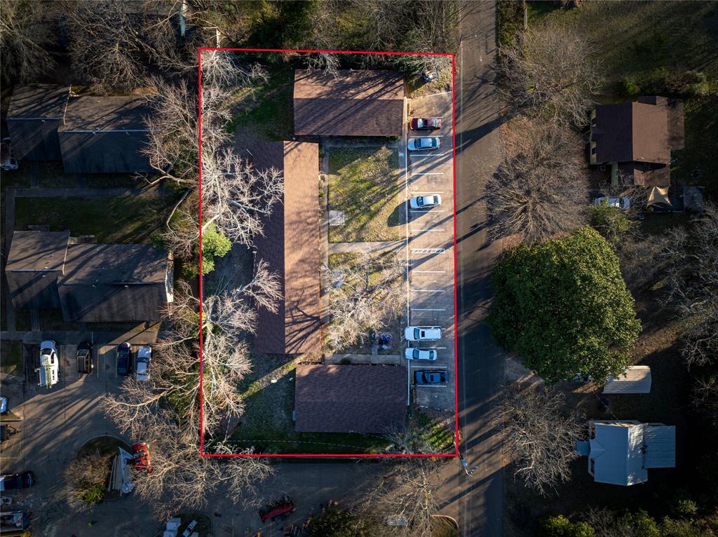 1006 Plum Street Property Photo 9