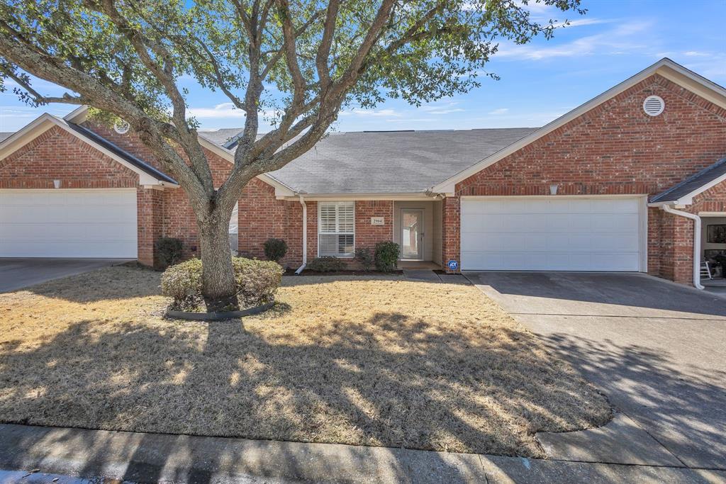 5401 Hollytree Drive Property Photo