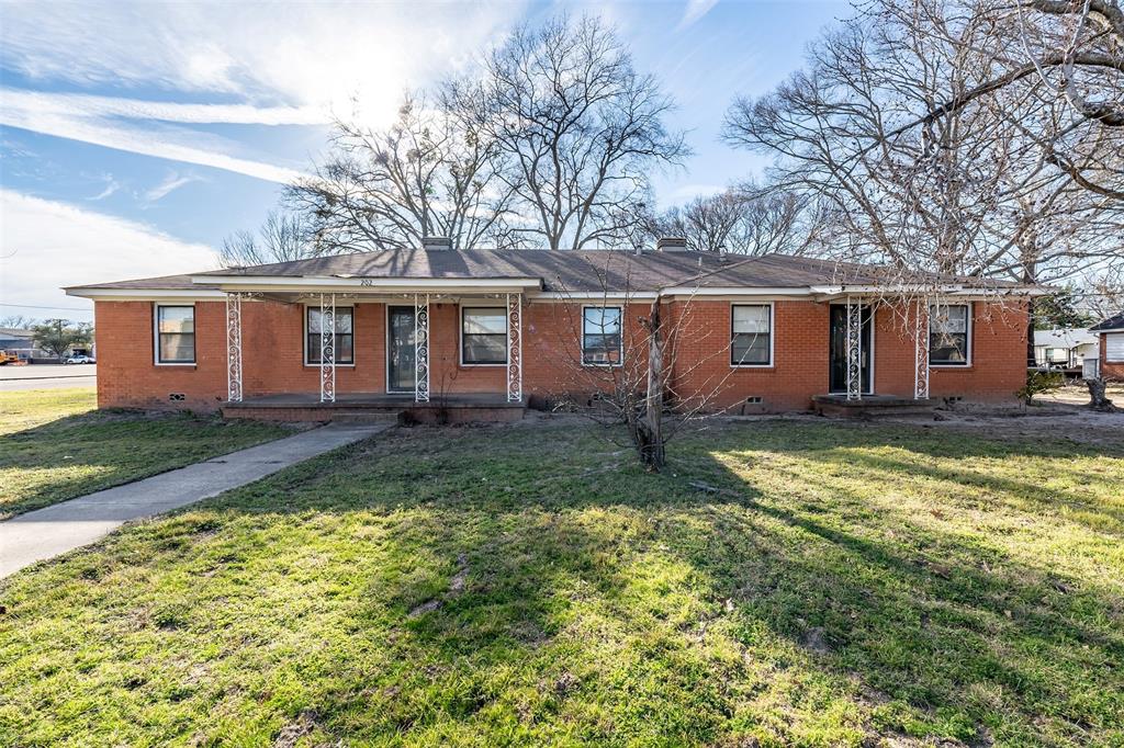 202 N Henry St Property Photo