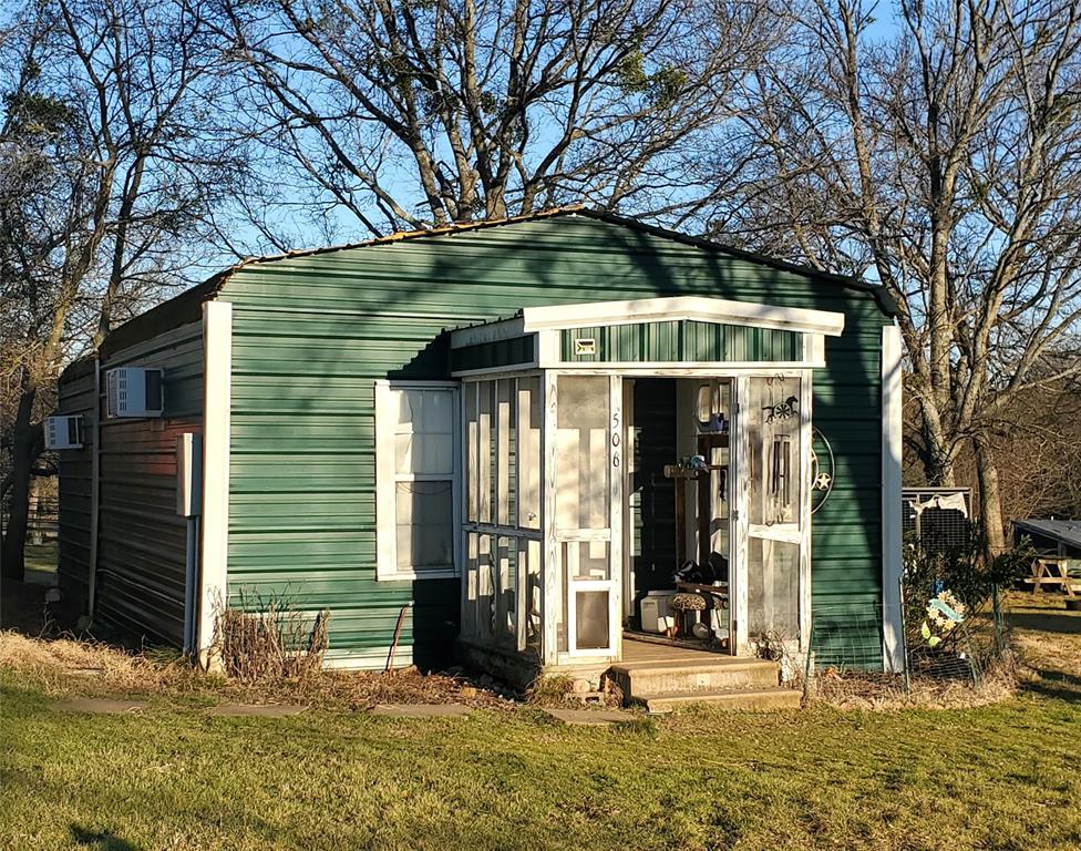506 S Main Property Photo