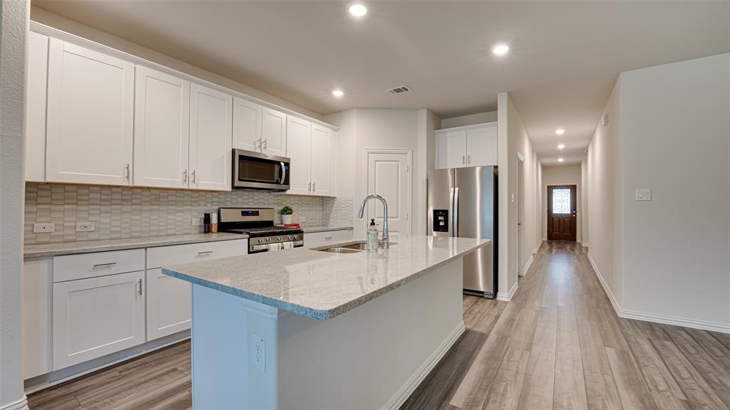 1115 Enchanted Rock Lane Property Photo 4