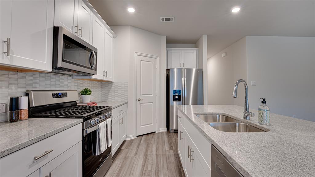 1115 Enchanted Rock Lane Property Photo 7