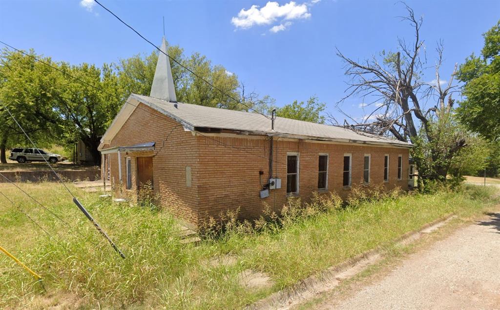 601 Robert Avenue Property Photo 4