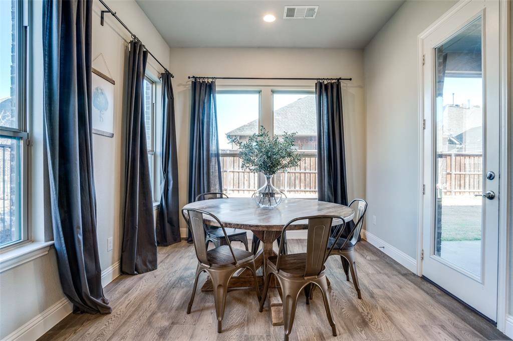 2880 Eastminster Drive Property Photo 14