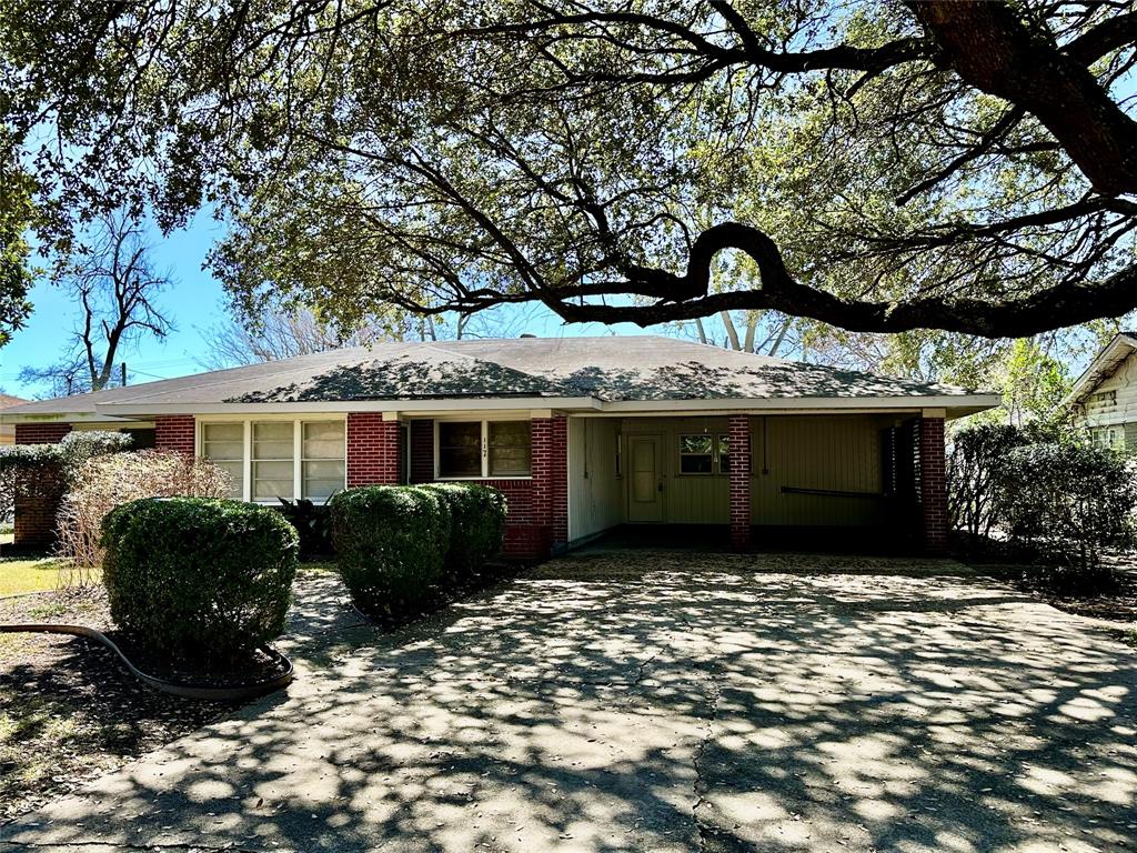 117 Carroll Street Property Photo