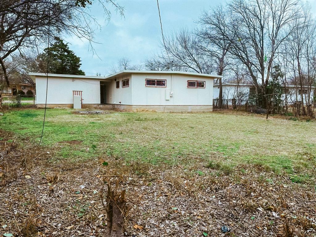4624 Lois Street Property Photo